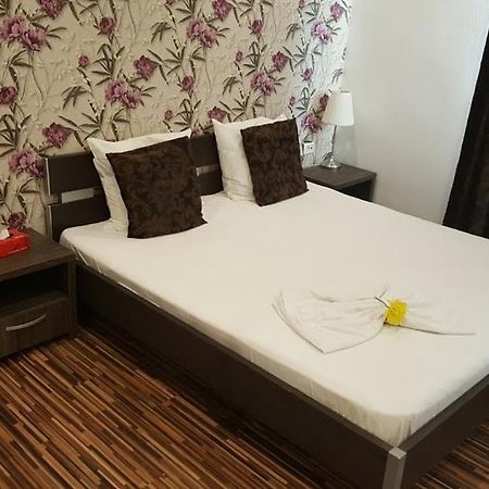 Hotel Viva Ploieşti Eksteriør bilde