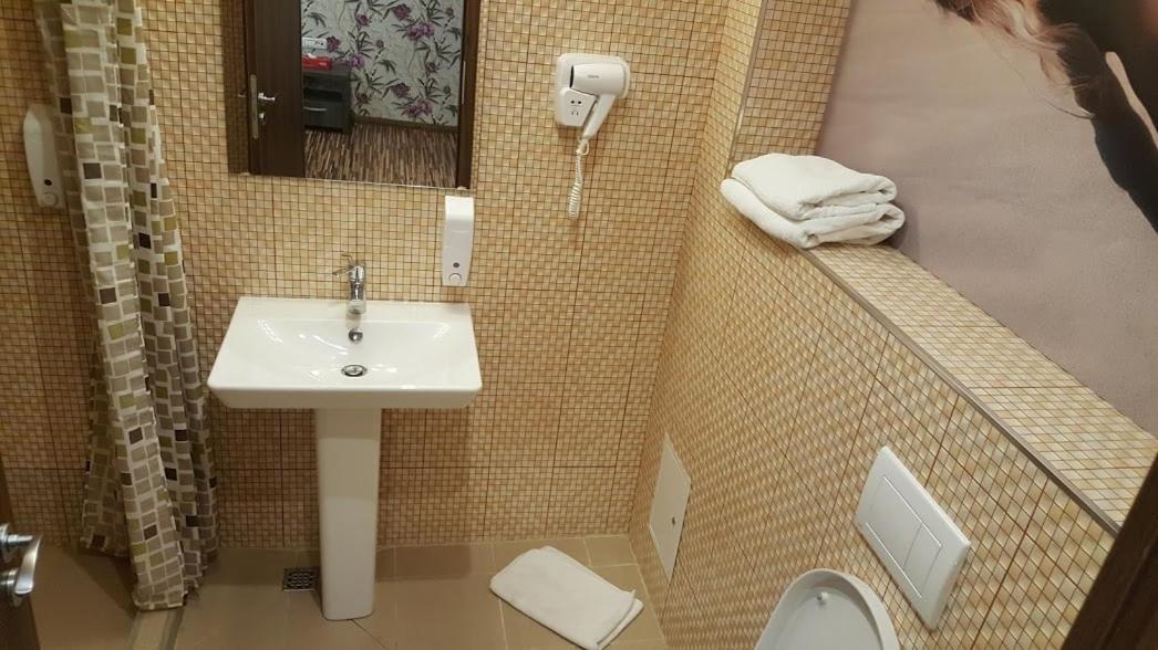 Hotel Viva Ploieşti Eksteriør bilde