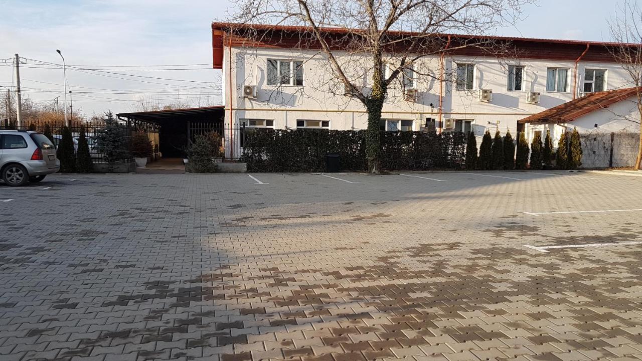 Hotel Viva Ploieşti Eksteriør bilde